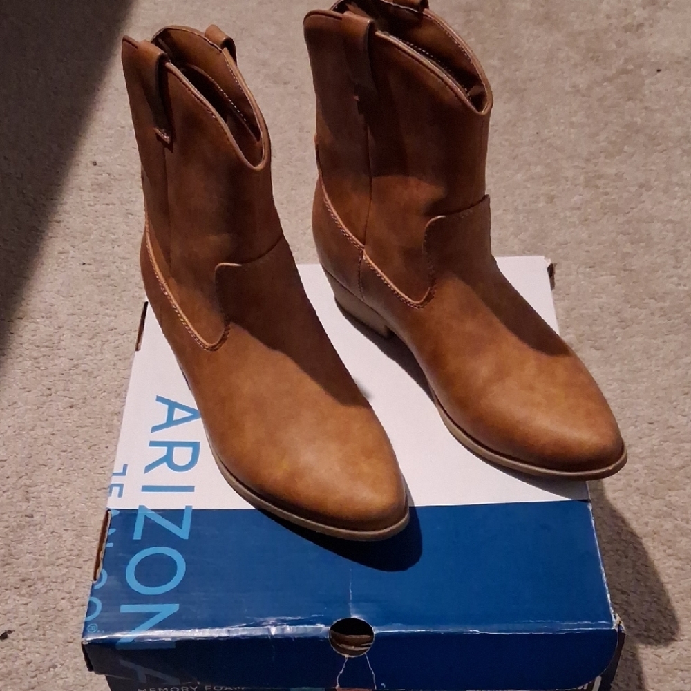 Arizona Jean Company Women''s Brown Western Boots